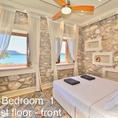 Villasonboard Rock Villa 3 Bed, 3 Bath, Jacuzzi, Seaside Эрмиони Экстерьер фото